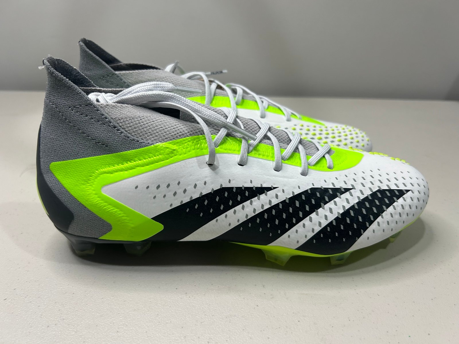 Size 8.5 Men’s Adidas Predator Accuracy.1 FG White Volt Soccer Cleats