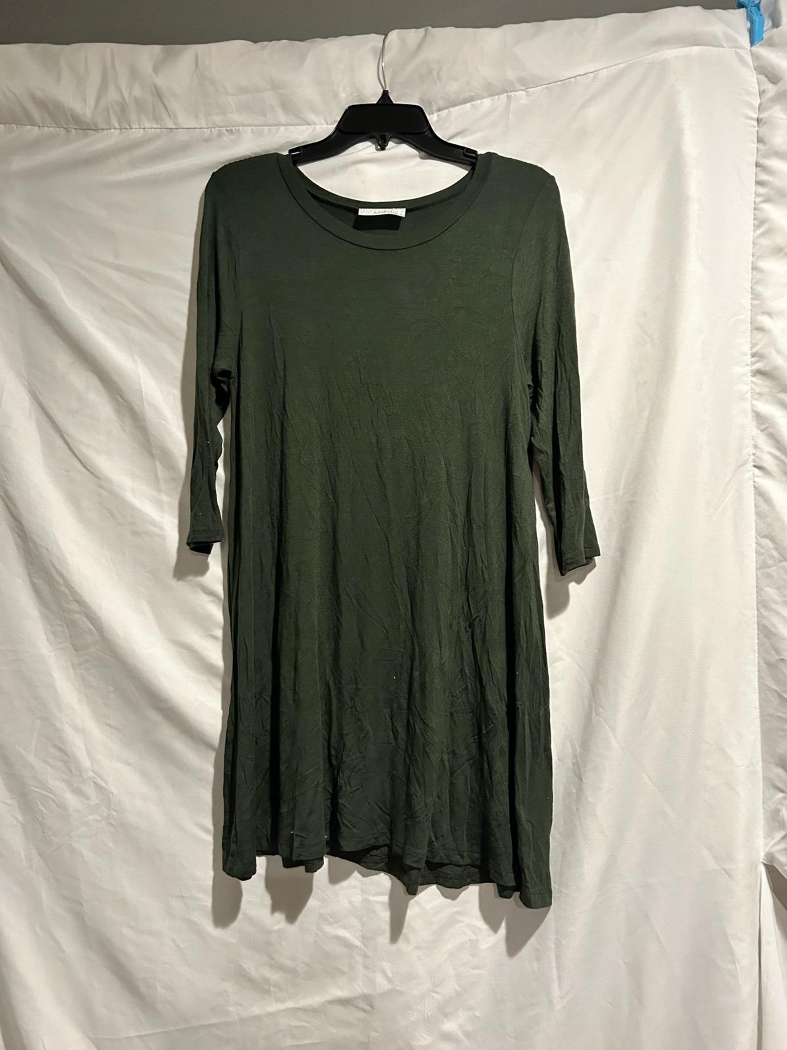 Ladies Medium Audrey 3+1 army green long sleeve knee length casual dress