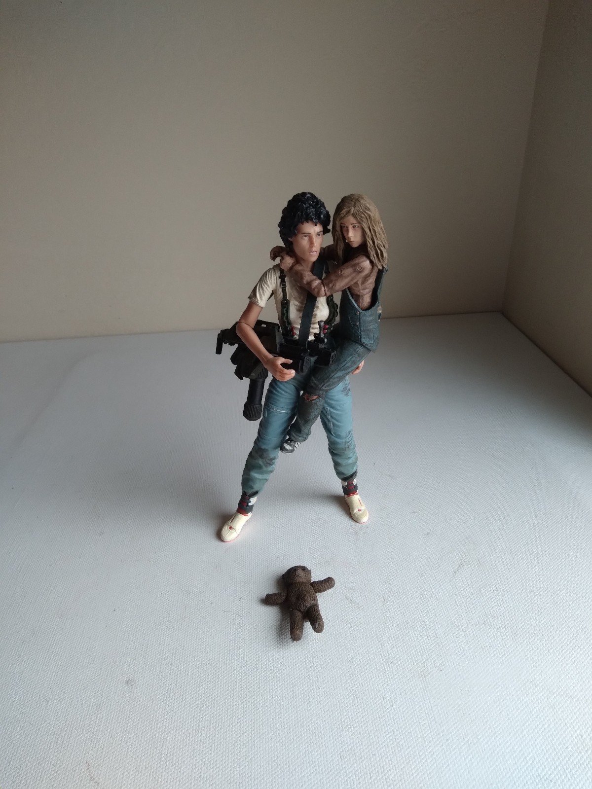 NECA ALIENS 30th Anniversary DELUXE RIPLEY Rescuing NEWT