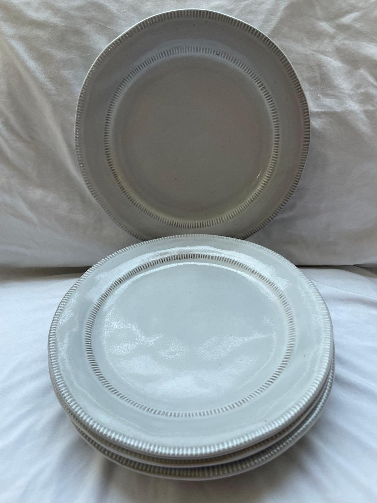 Set of 7 Laurie Gates Valencia Gray 8 3/4 Salad Plates