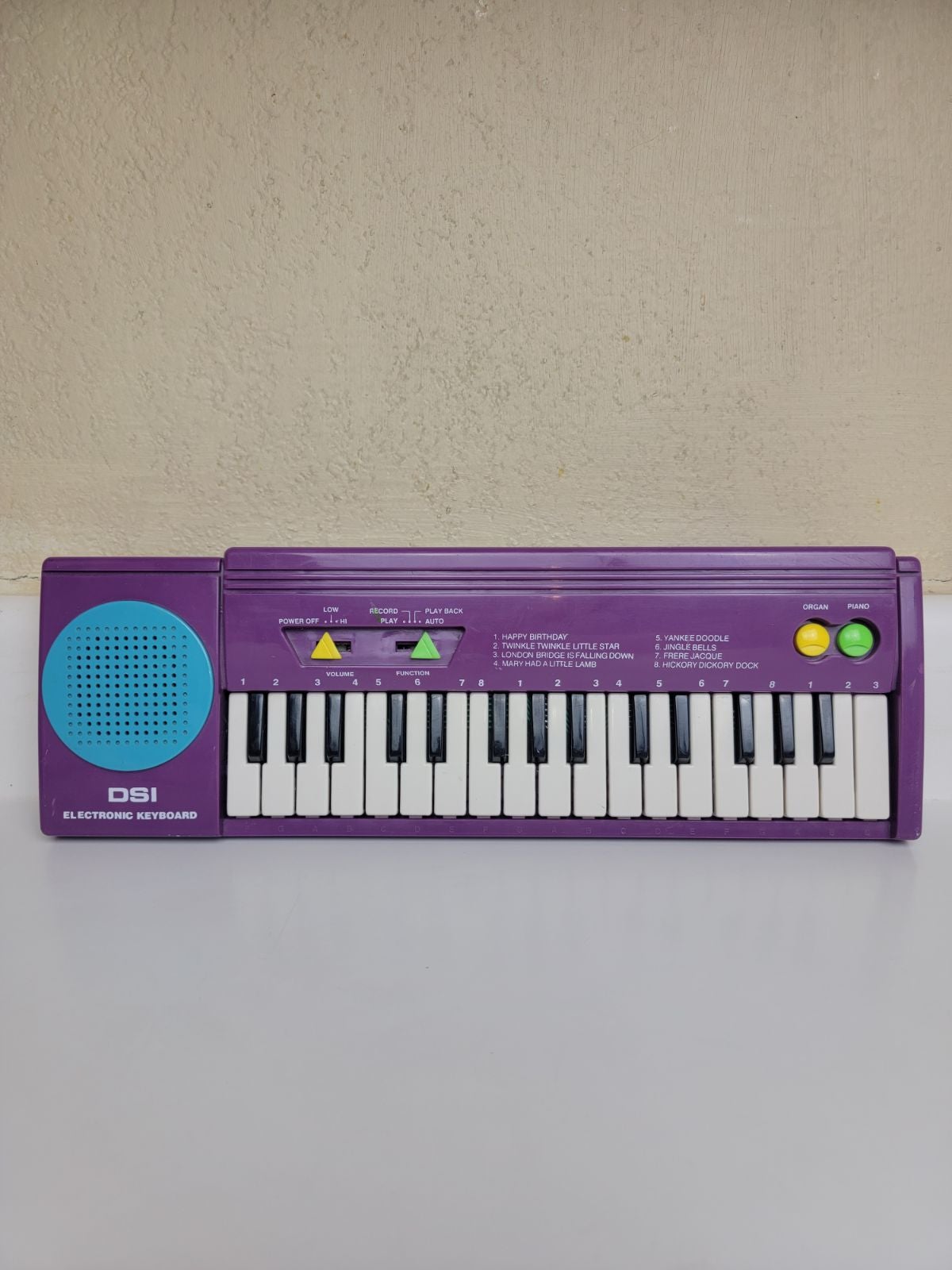 DSI Portable Electronic Keyboard VINTAGE 1996