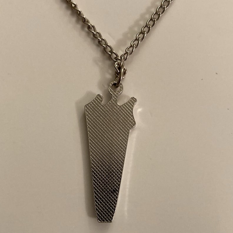 Hebrew “ Shin” 18” Silvertone Necklace; Unisex - detail