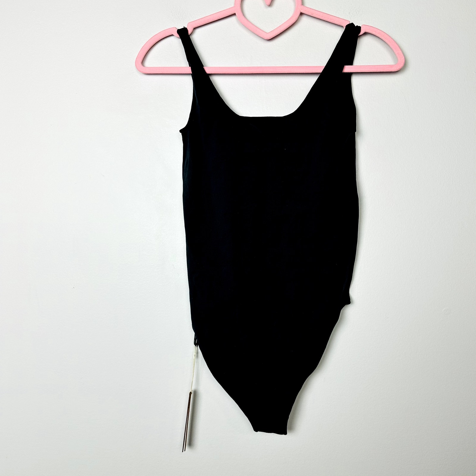 Skims NWT Essential Scoop Neck Black Bodysuits Size XXS/XS
