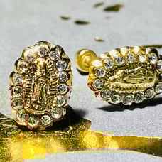 Guadalupe 14k gold earring 14k oro
