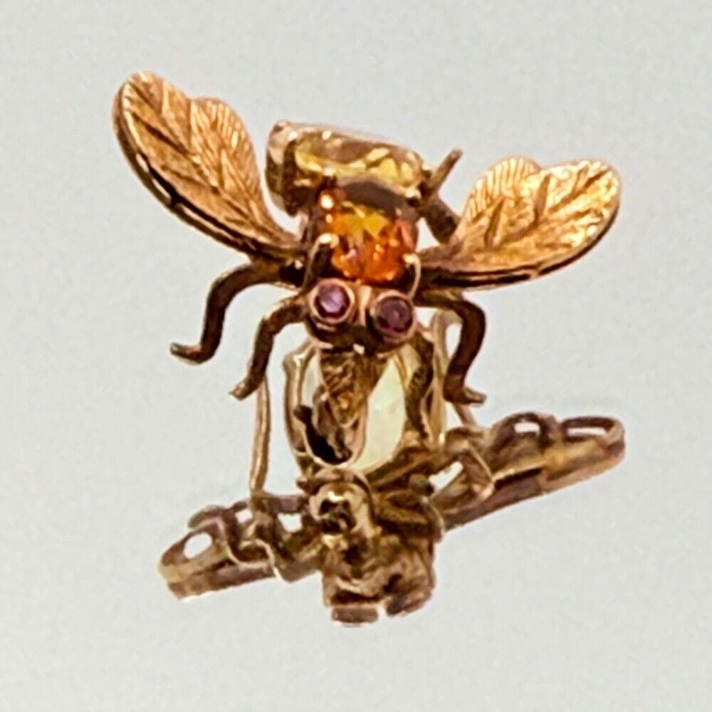 Honey Bee 14 Carat Yellow Gold Lapel Pin Ruby Eyes and Two Amber Colored Stones