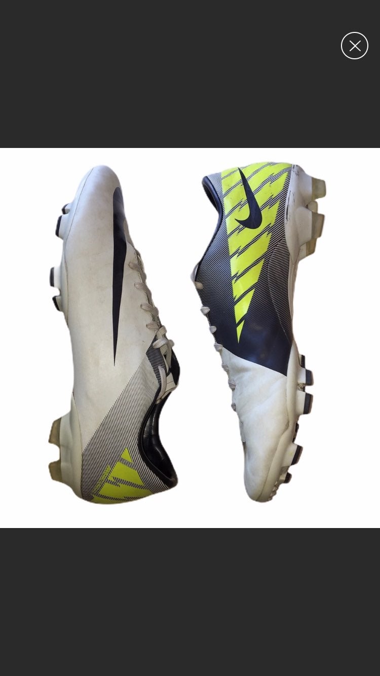 Nike Mercurial Victory 2 Soccer Cleats