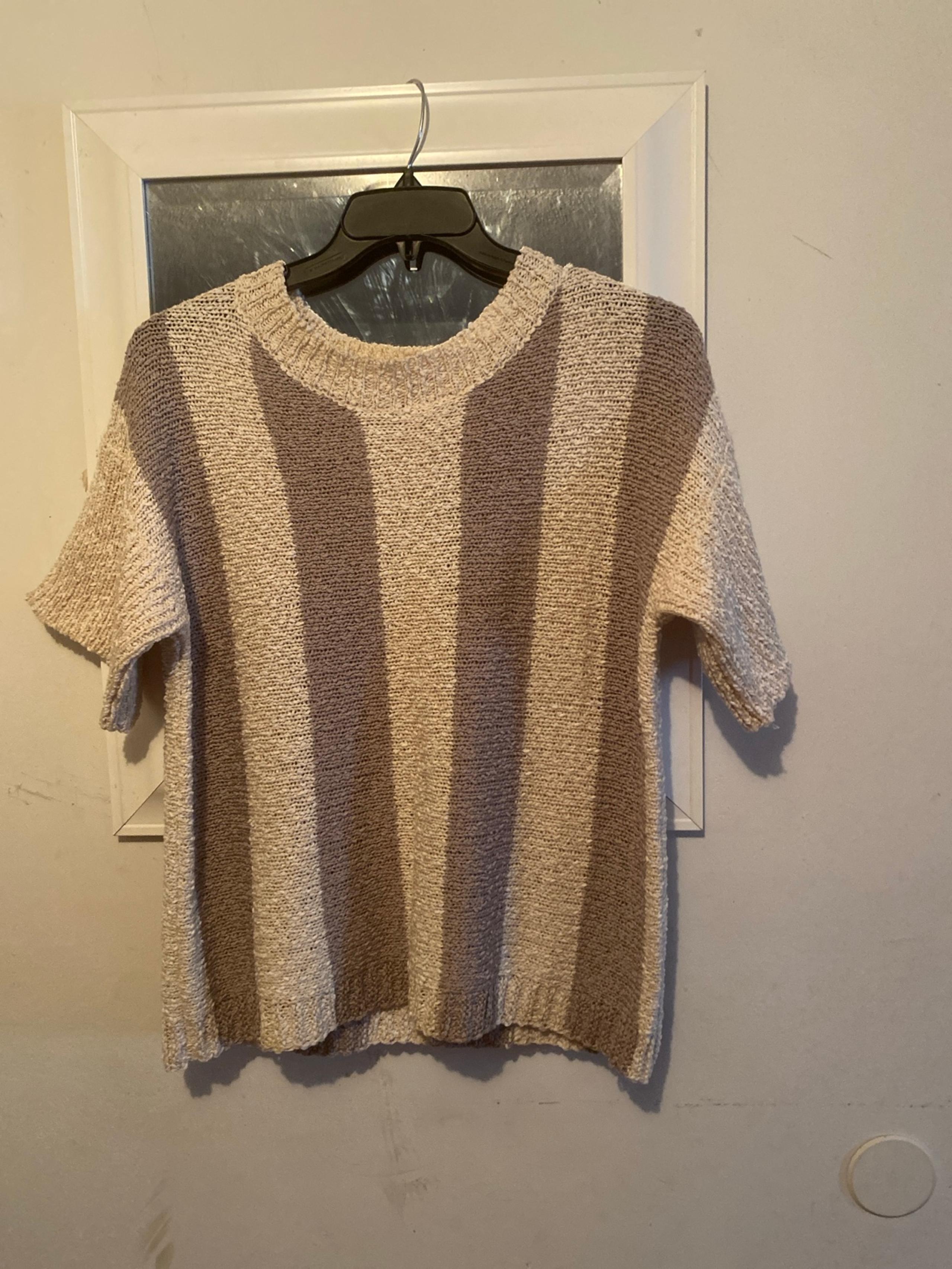 Sweater Easel