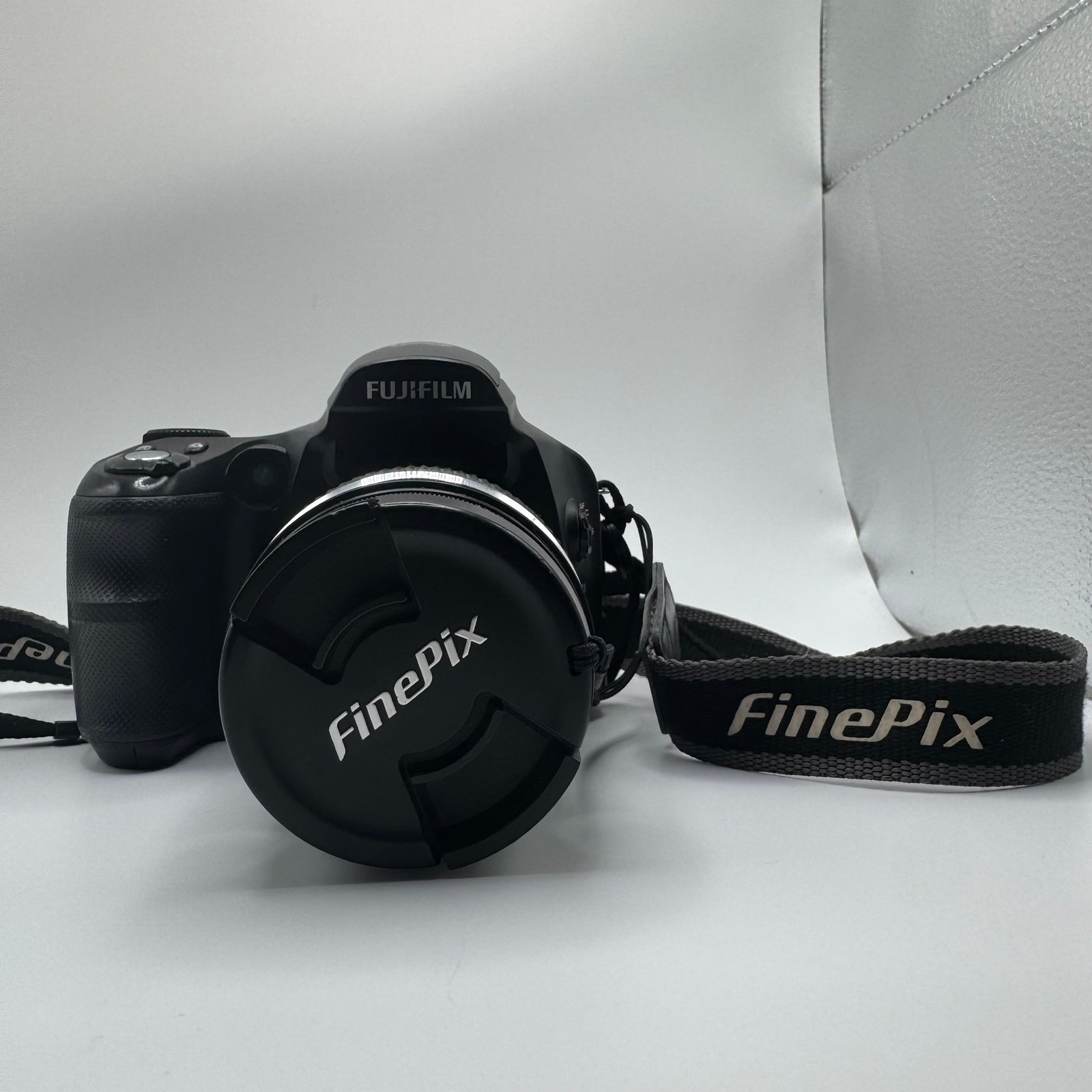 Fujifilm Finepix S6000fd Camera
