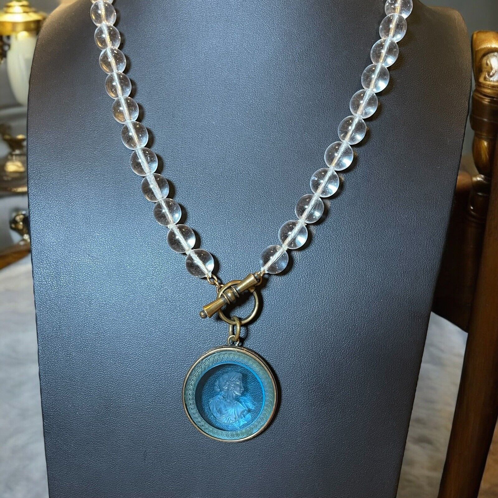 Retired Extasia Glass Intaglio Cameo Pendant Pools of Light Glass Bead Necklace