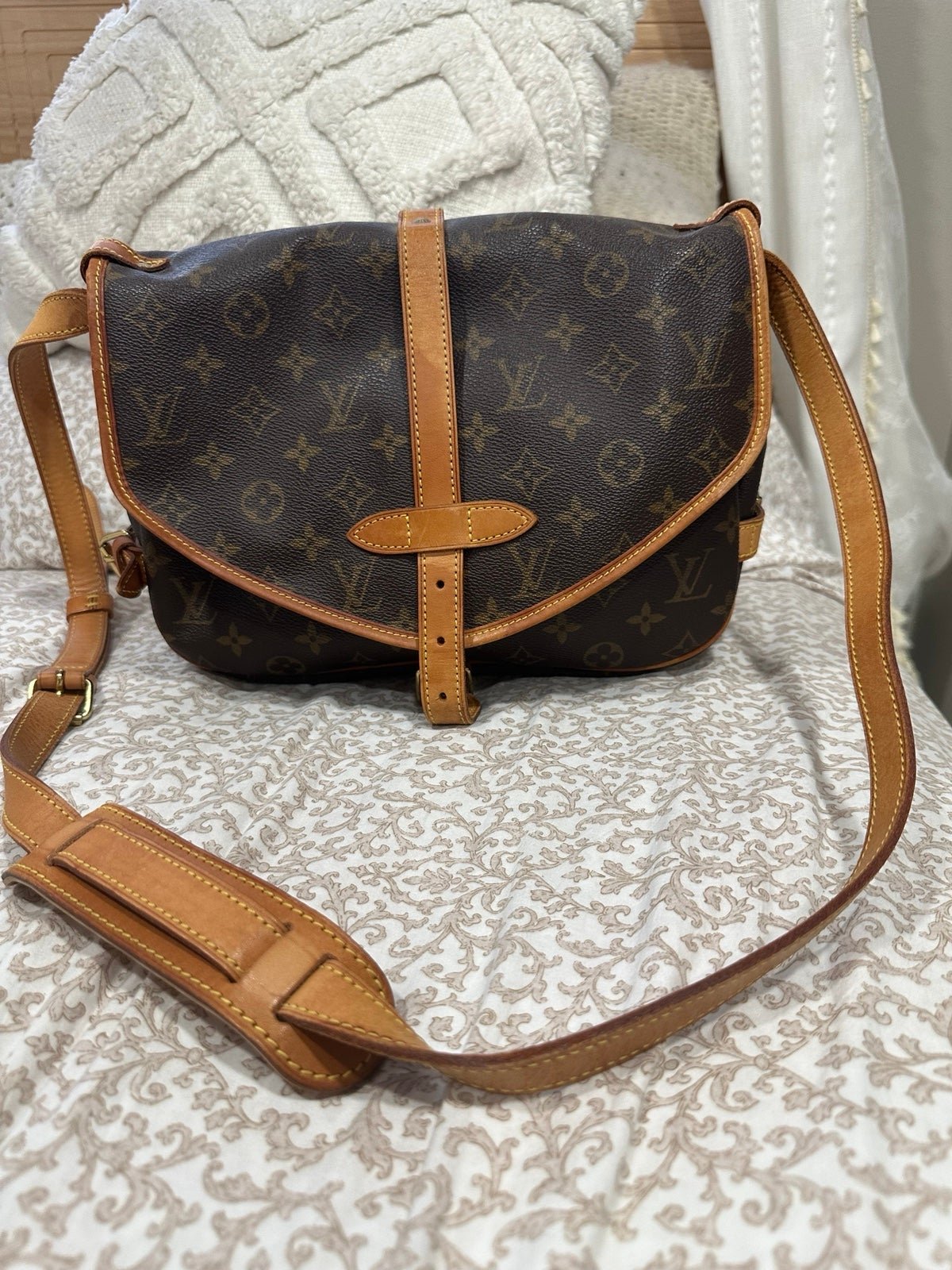 Louis Vuitton Saumur 30 Monogram Crossbody Bag