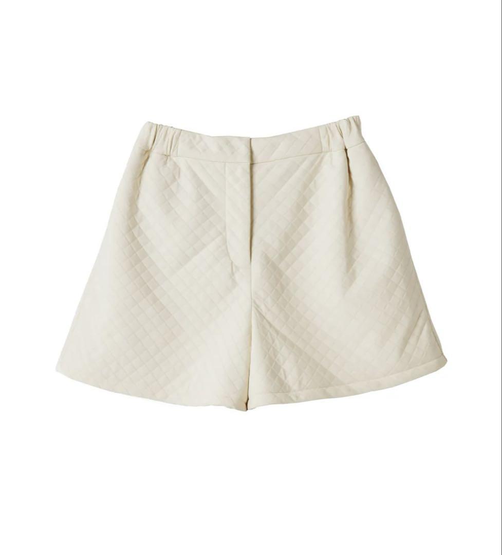 Quilted Flare Bell Shorts - パンツ