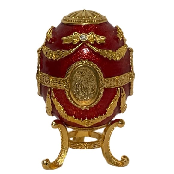 Joan Rivers Imperial Treasures Portrait Egg - Original Box