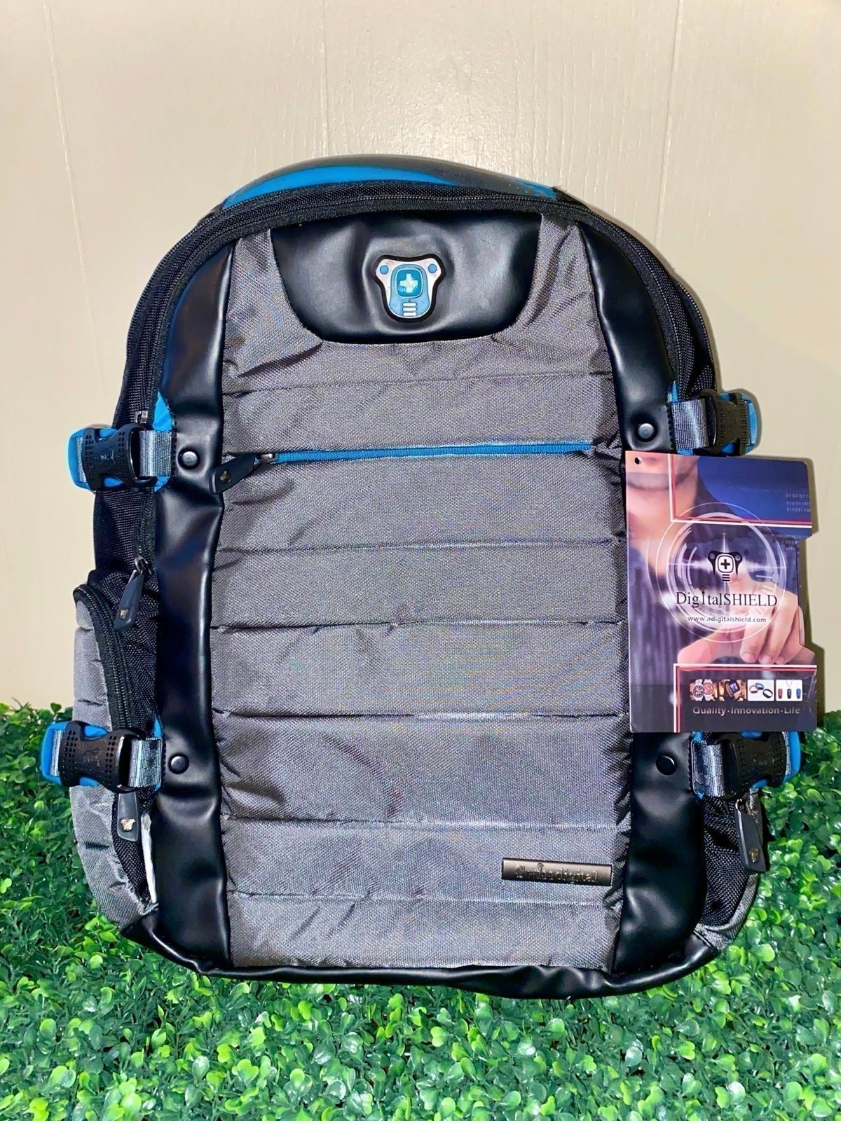 Swissgear Digital Shield Waterproof Charging Laptop Bag