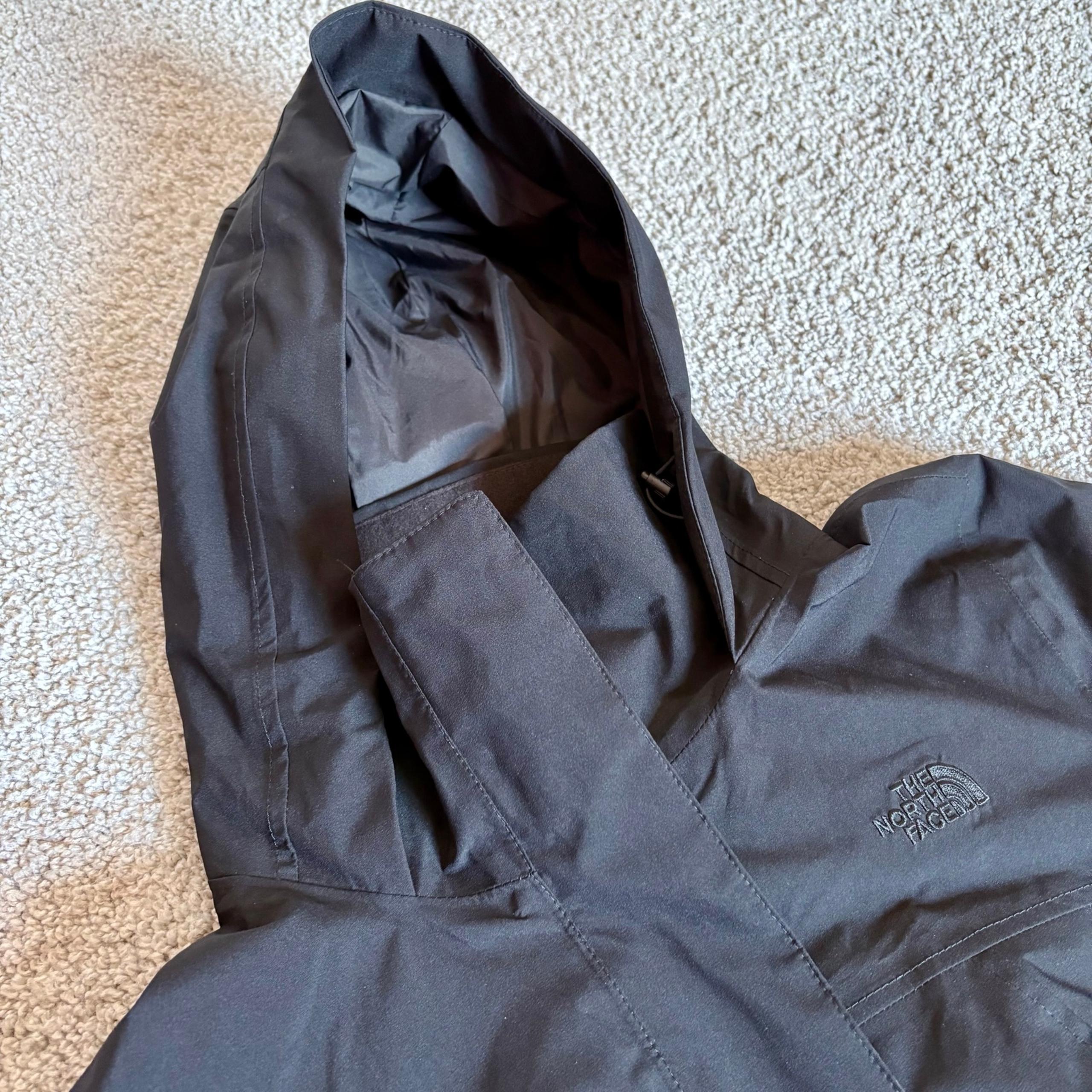 The North Face Womens Laney Zip/Snap Hooded Rain Jacket/Trench Coat Black Size M