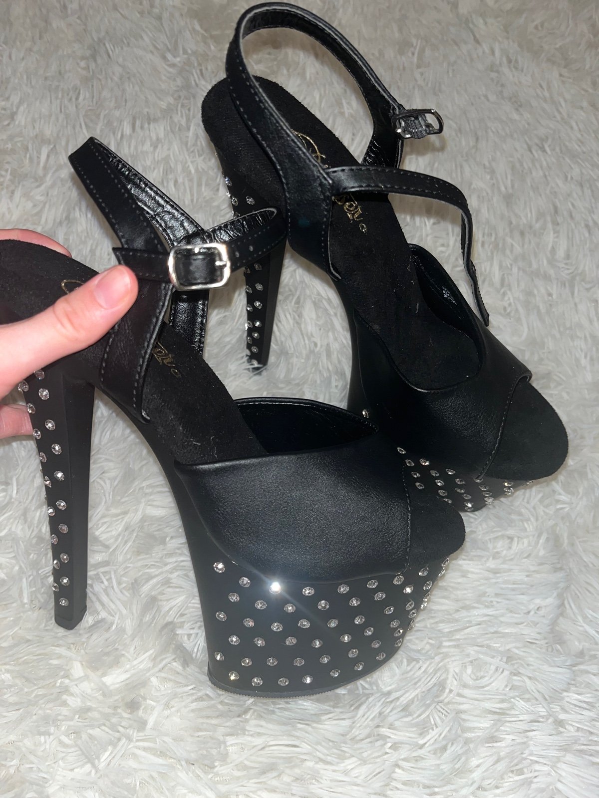 Pleaser heels