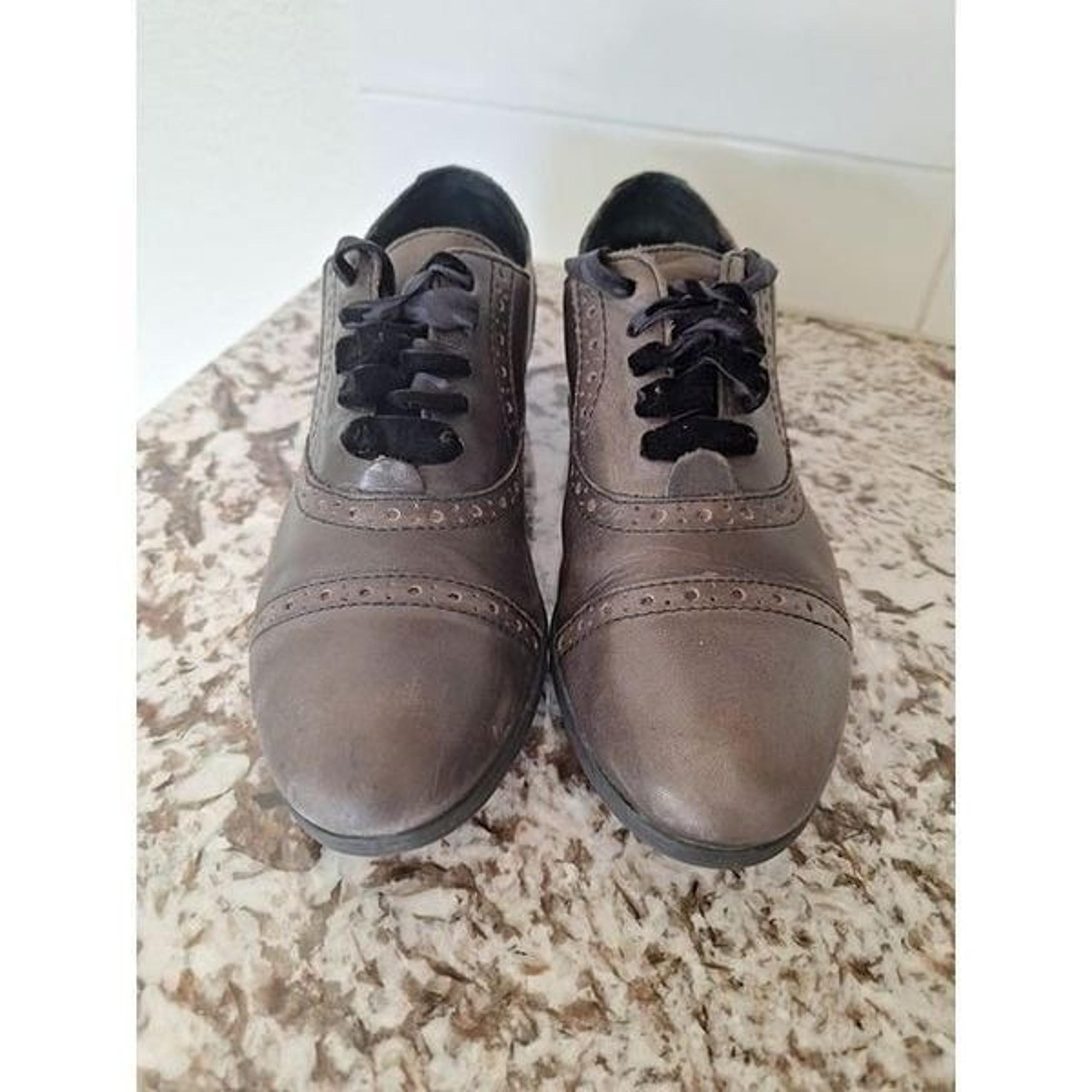 Born Cray Leather Oxford loafers Size 8