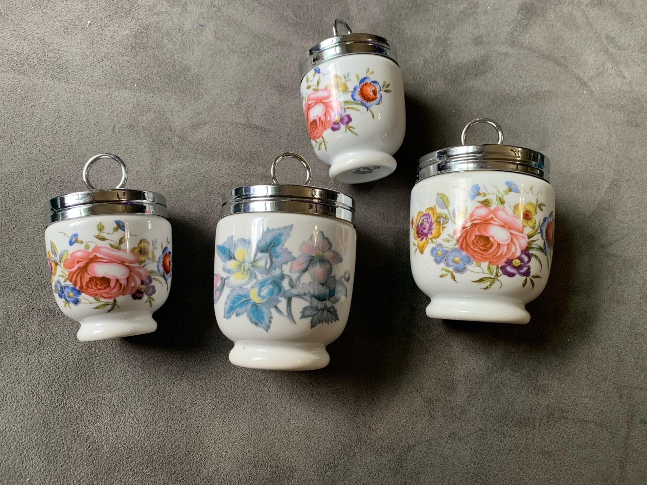 Vintage set of 4 royal Worcester porcelain egg coddles