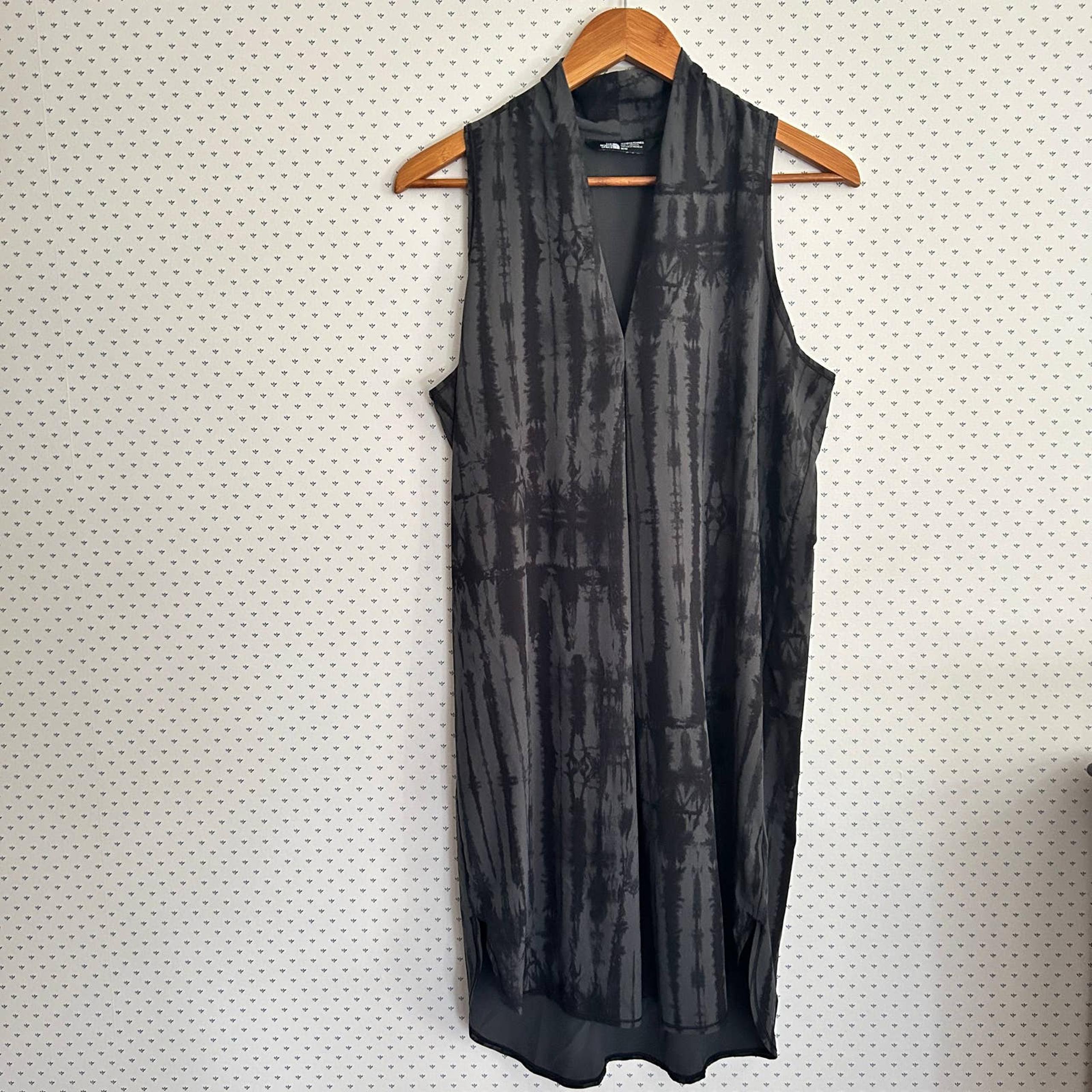 The North Face Flash Dry Shibori Tie Dye Dress M Black Gray TNF Travel