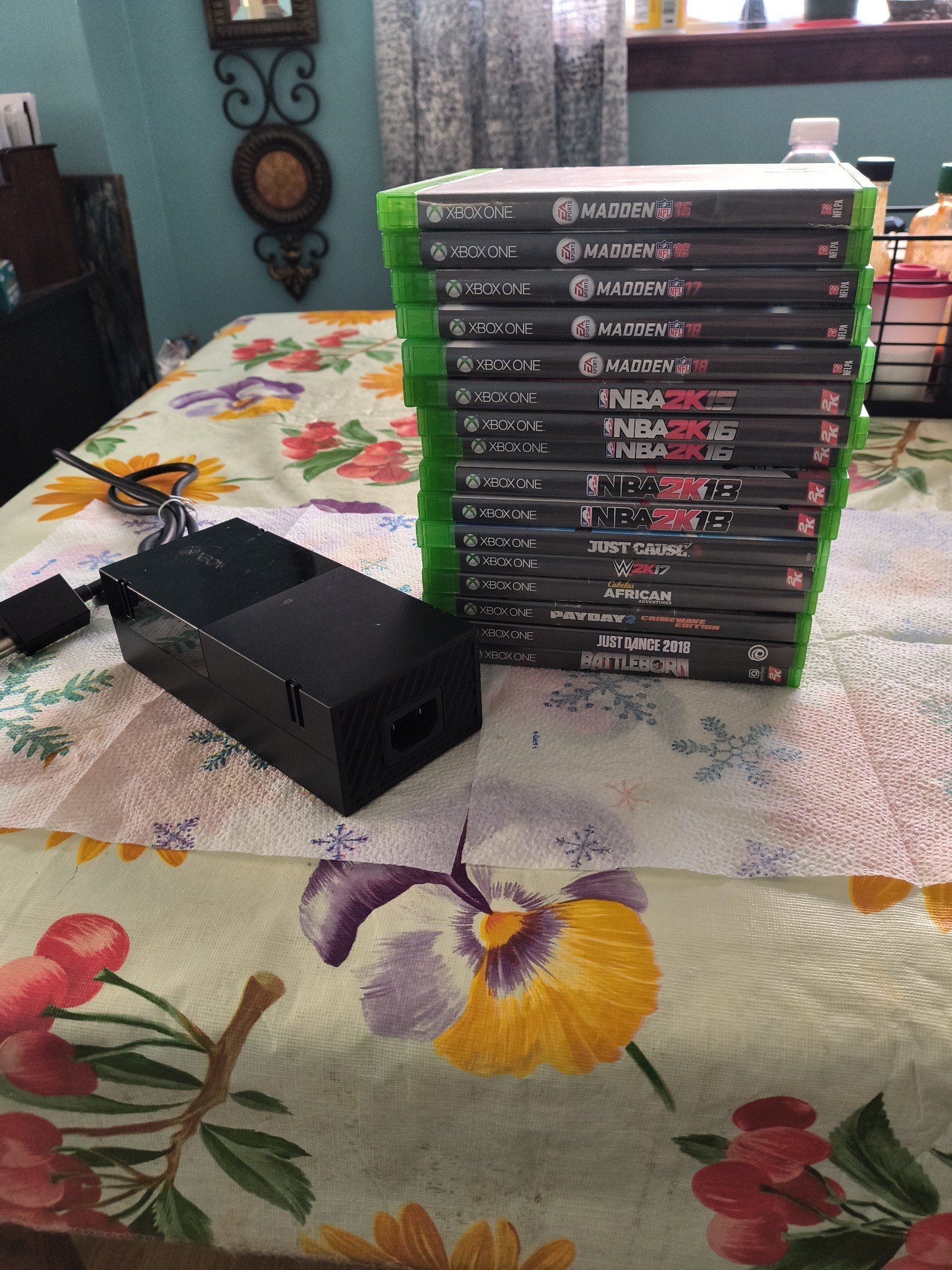 Xbox videogame and controller lot