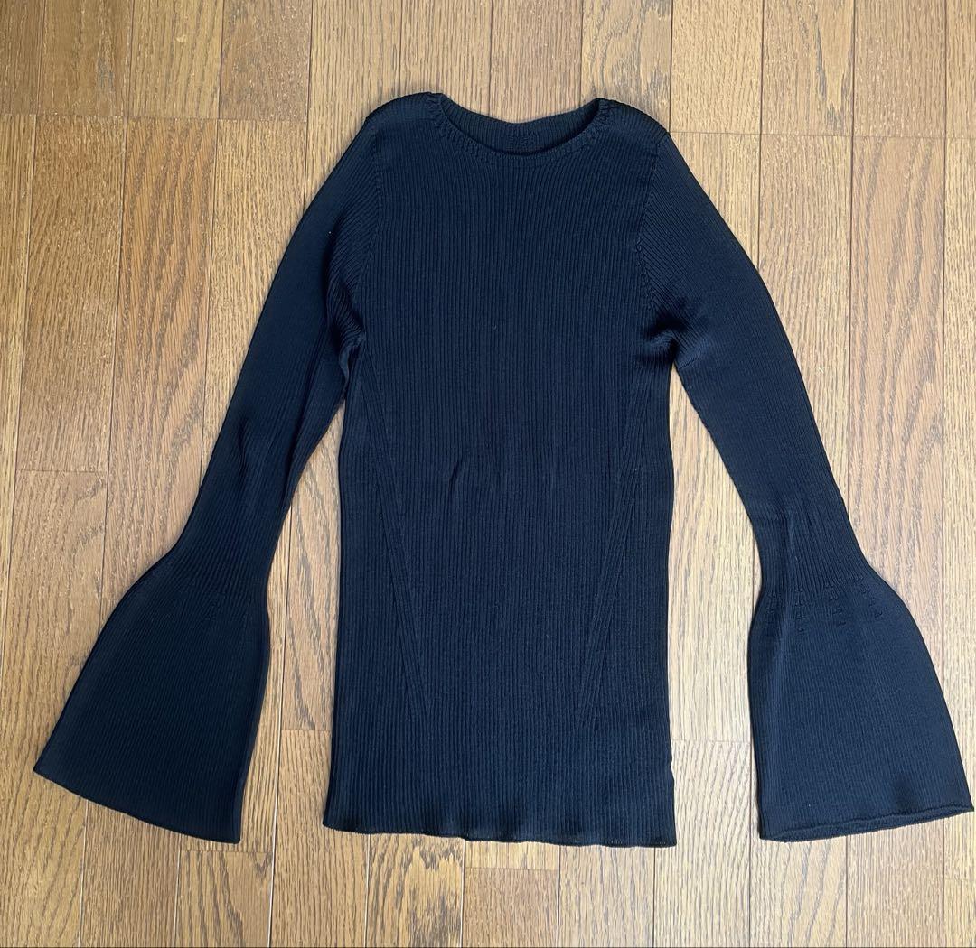 CFCL】SOFT PORTRAIT LONG BELL SLEEVE TOP