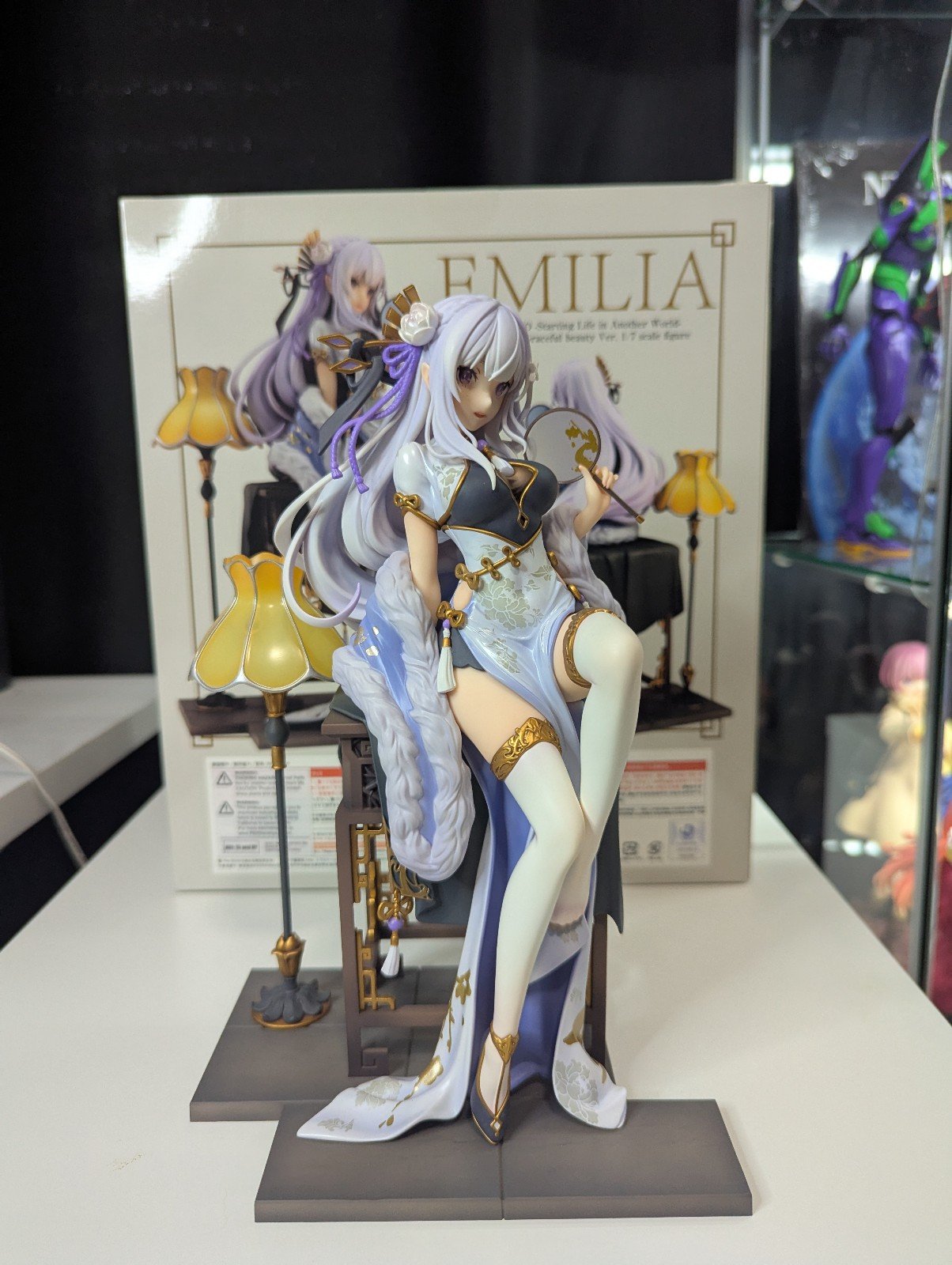 Emilia Graceful Beauty Version 1/7 Scale Figure