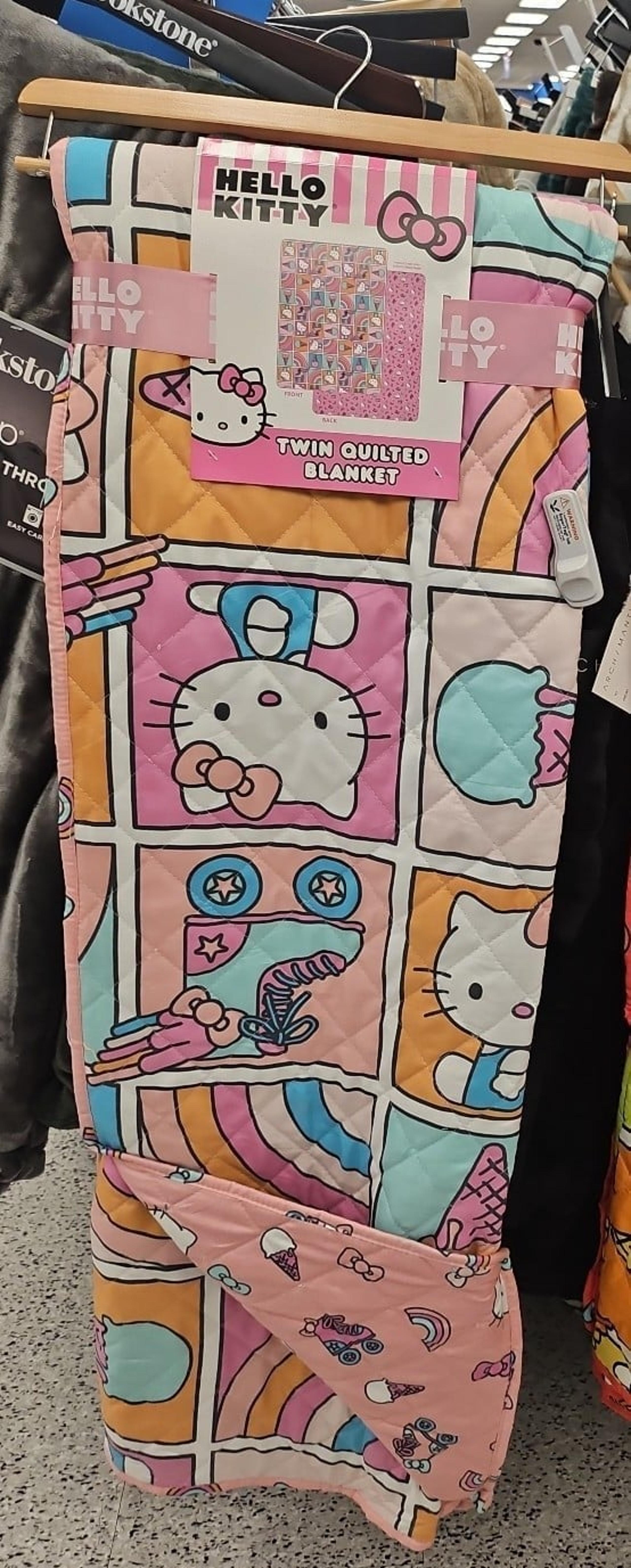 Hello Kitty reversible quilt pink TWIN size