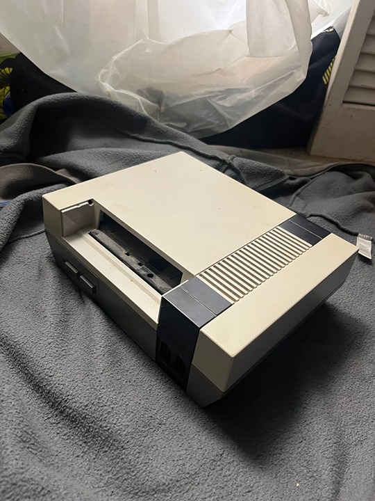 Nintendo Entertainment System Classic Edition in Gray