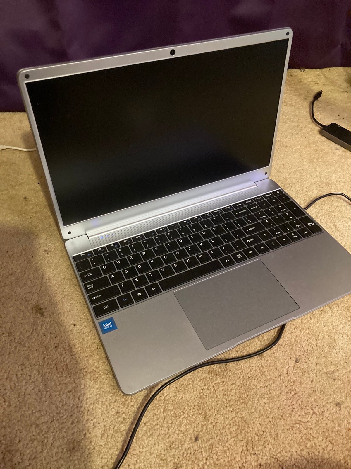 Intel windows laptop “15 4GB 8GB? Eco hero with adapteur read