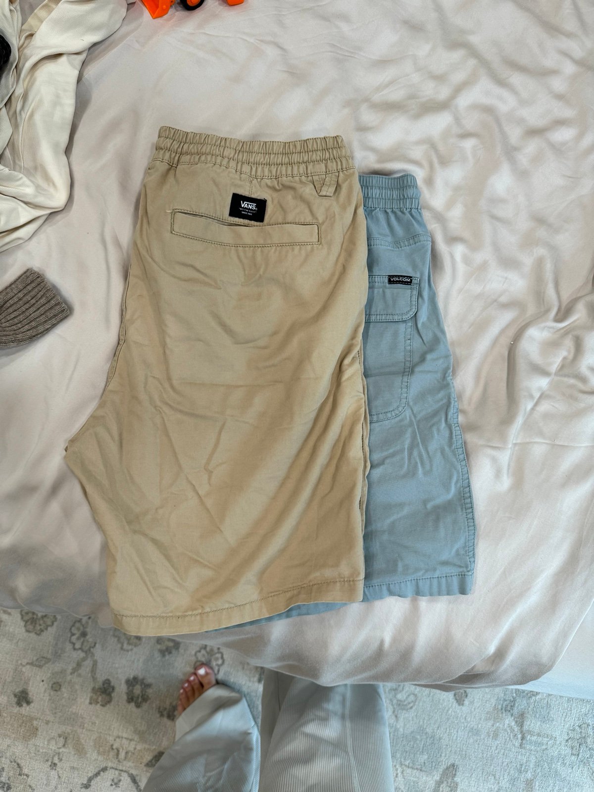 4 pairs men’s shorts size L