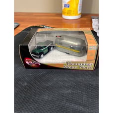 Hot Wheels Hennings Motor News ‘56 Ford Truck & ‘49 Airstream Clipper