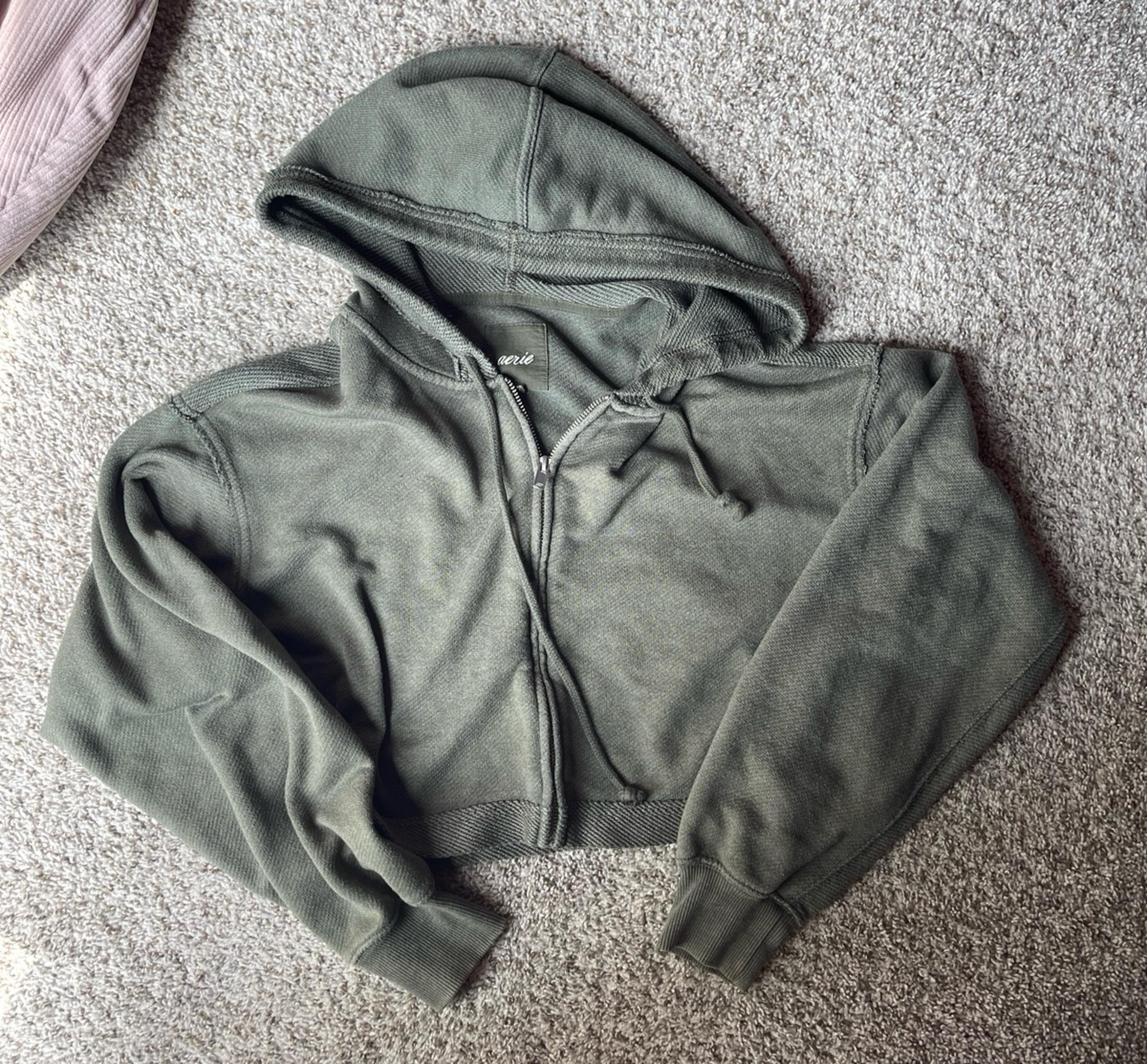 Aerie cropped zip up hoodie