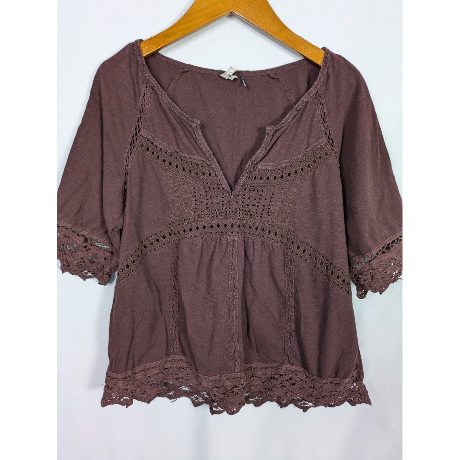 Akemi Kin Anthropologie Top Women's M Peasant Boho Eyelet Crochet Cottage Summer