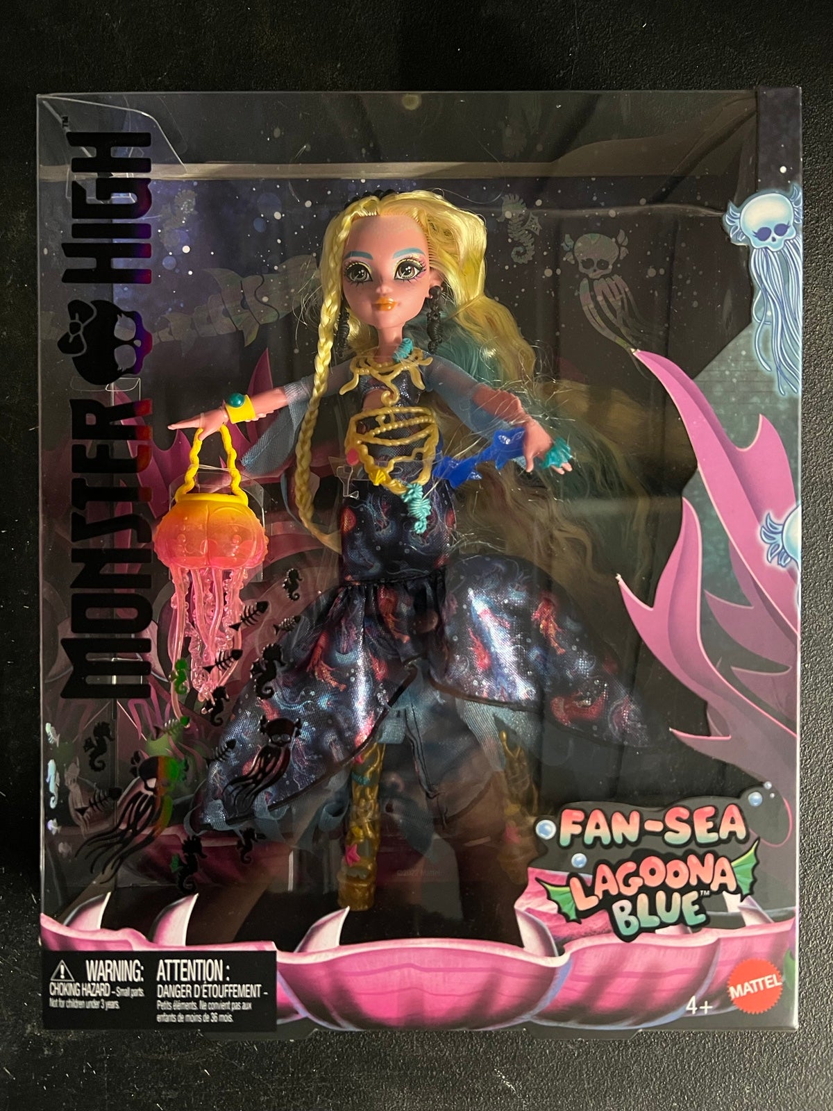 Monster High Fan-Sea Lagoona Blue - Entertainment Earth Exclusive - NIB