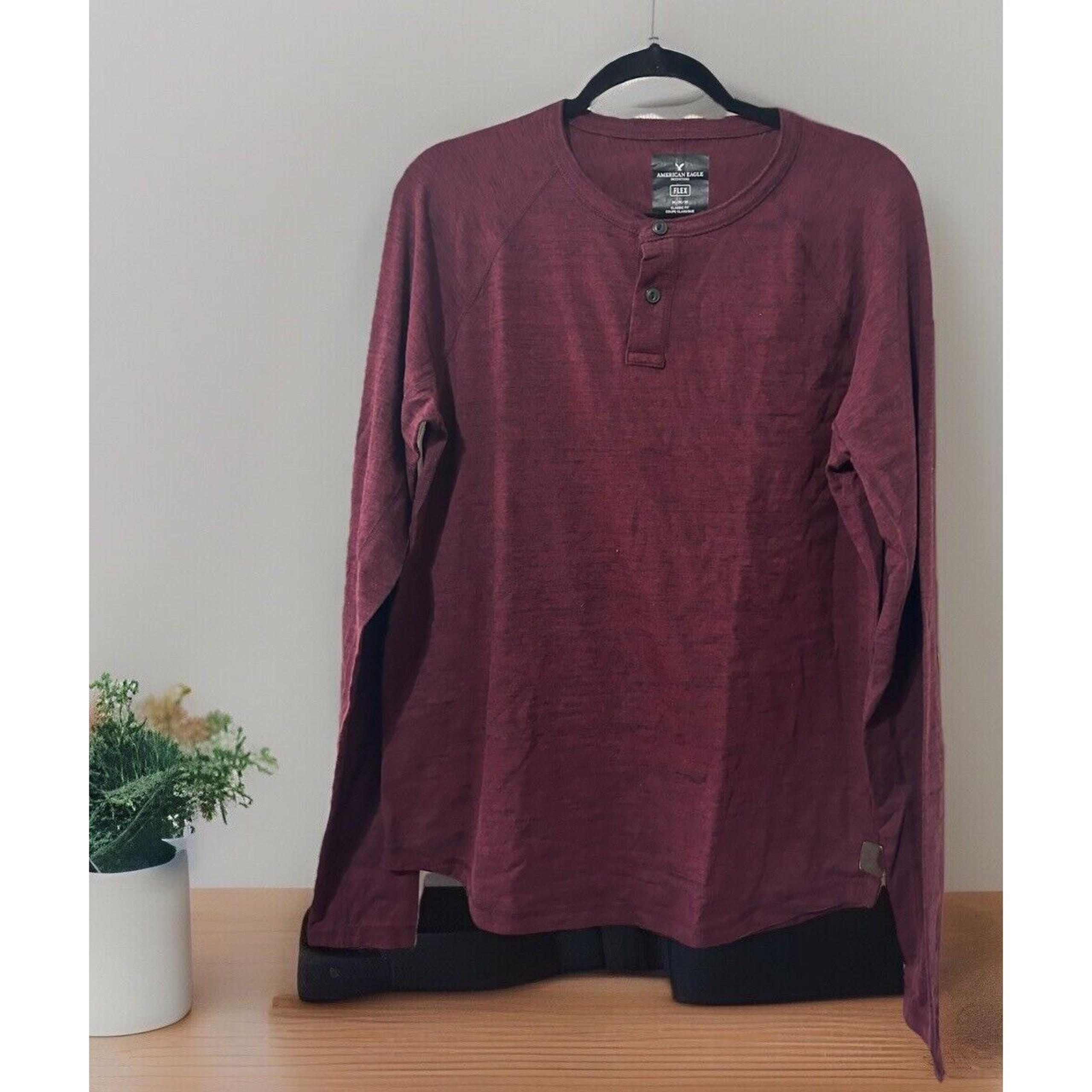 American Eagle Shirt Men's Sz. Medium Long Sleeve Henley Flex Heathered Maroon