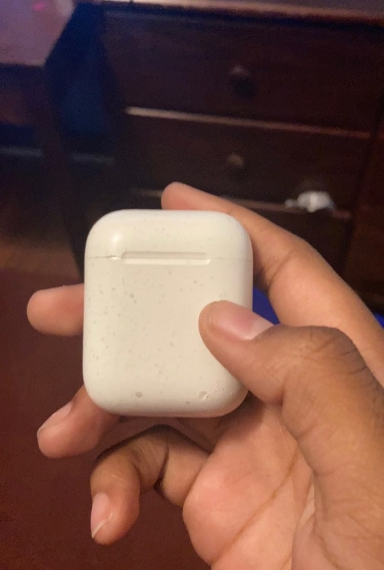 AirPods (1st generation)