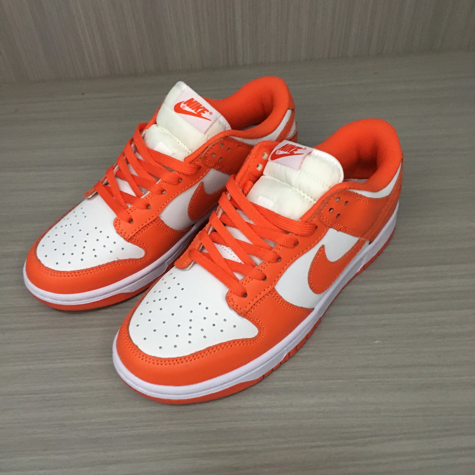 Dunk Low size 9.5US men’s shoes