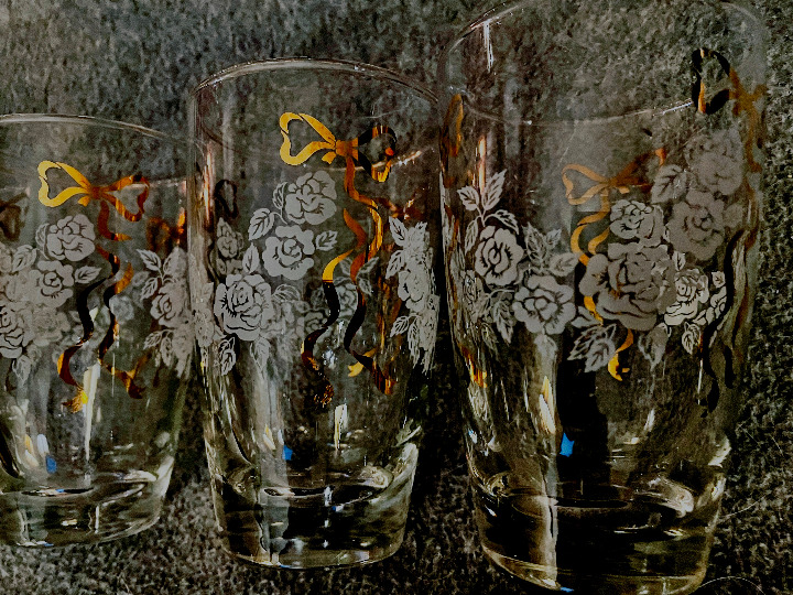 Libbey Glassware Glasses (4) Etched w White Flowers w Gold Ribbon 8 OZ 4-5/8'