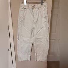 Free people We The Free frayed hem wide leg off white color jeans size 28