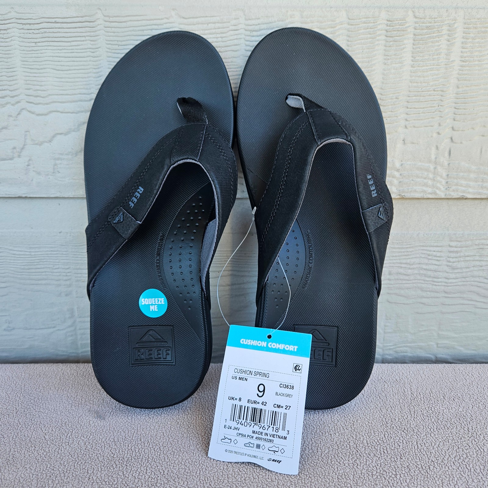 Reef Cushion Spring Flip Flop Sandal Black Grey CI3638 Men SZ 9 Slip-On Comfort