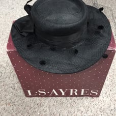 1992 Plaza Suite by Betmar hat