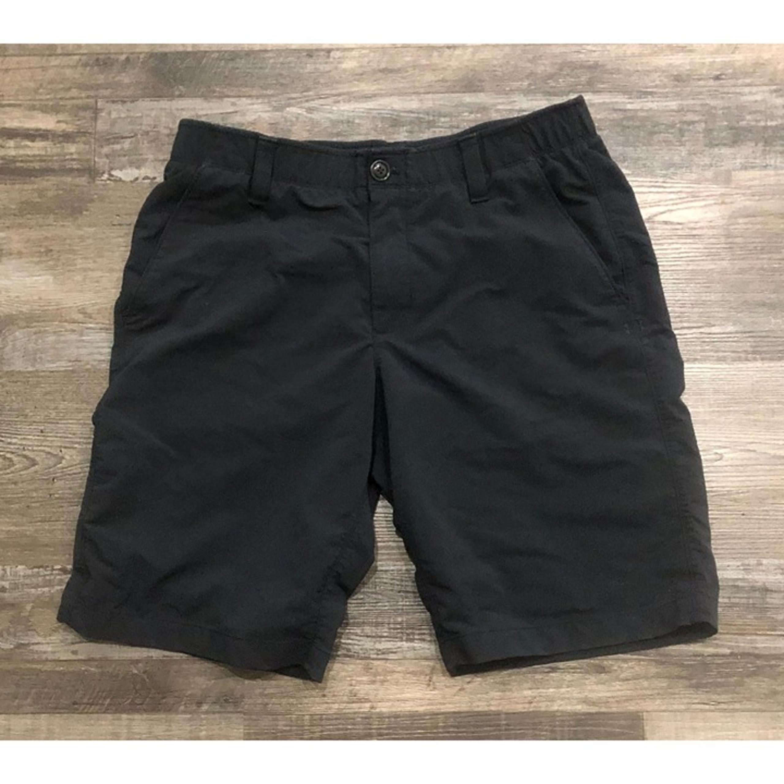 Under Armour Mens Size 34 Black Flat Front Casual Chino Shorts