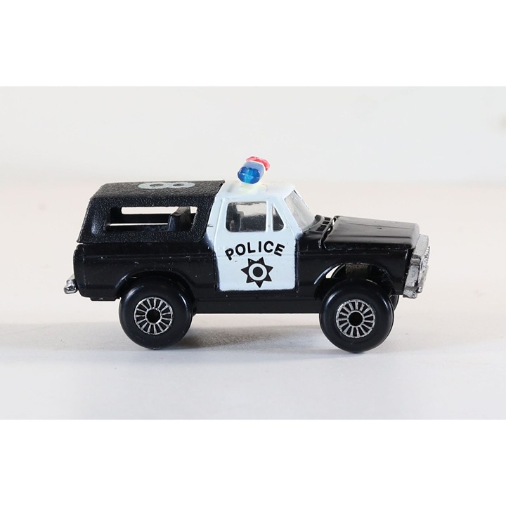 Zylmex Zee Toys Pacesetters P369 Ford Bronco 4x4 Police SUV