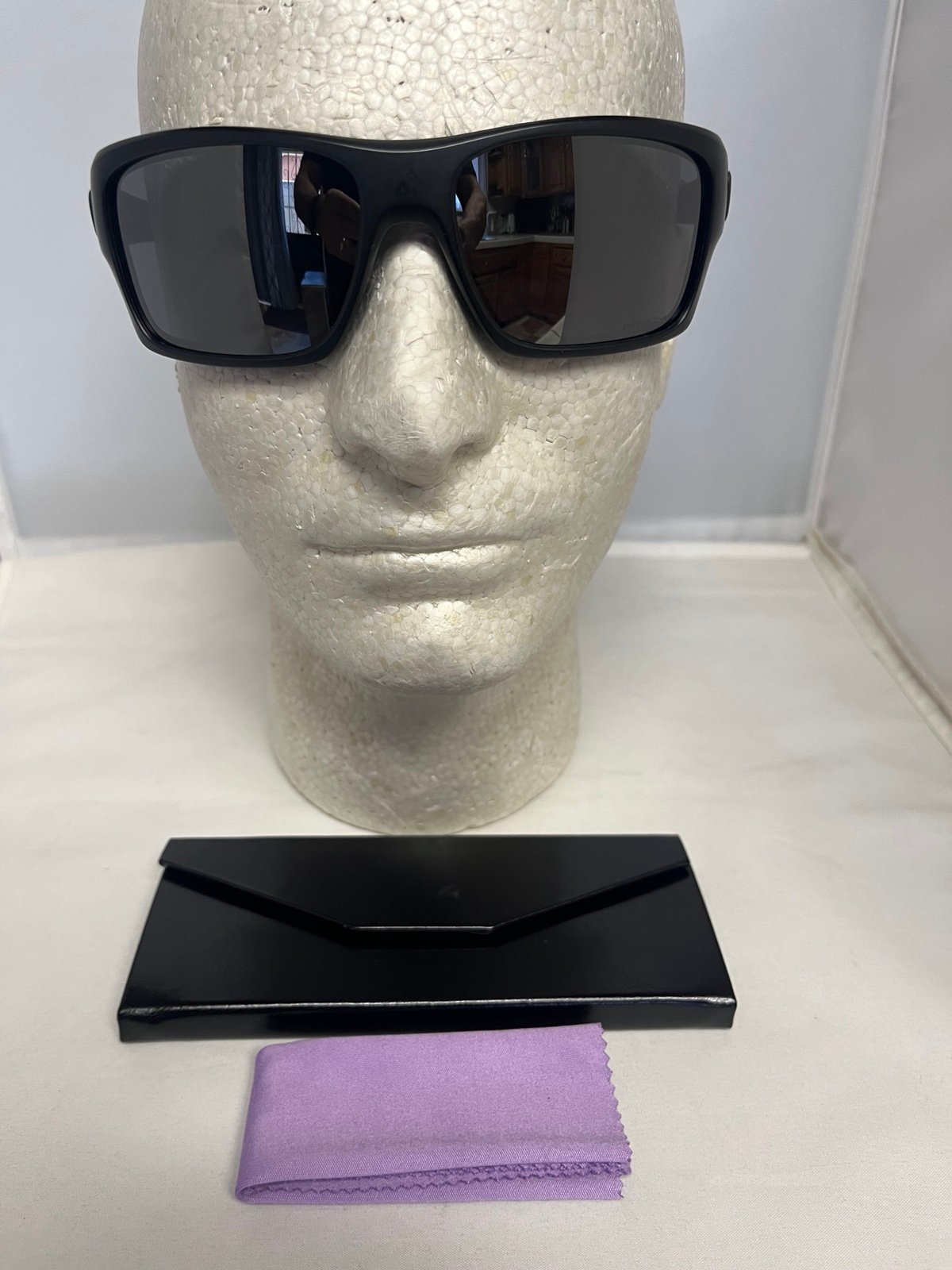 Oakley sunglasses mod. OO9283-4263