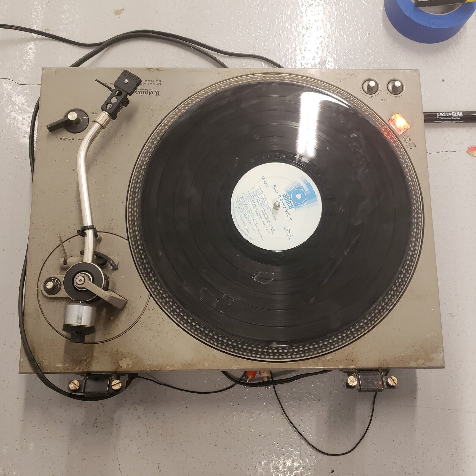 Technics SL-1500 Turntable - Parts or Repair - No Spin