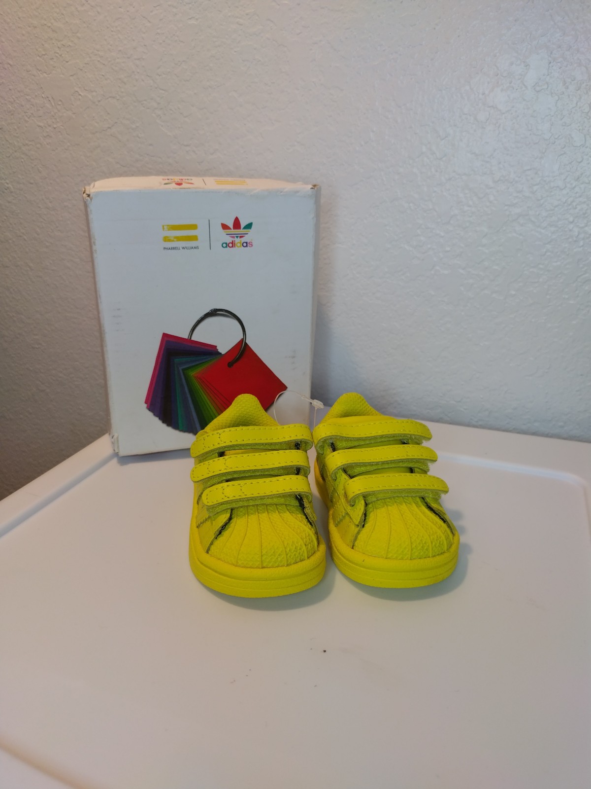 Yellow Super star Adidas