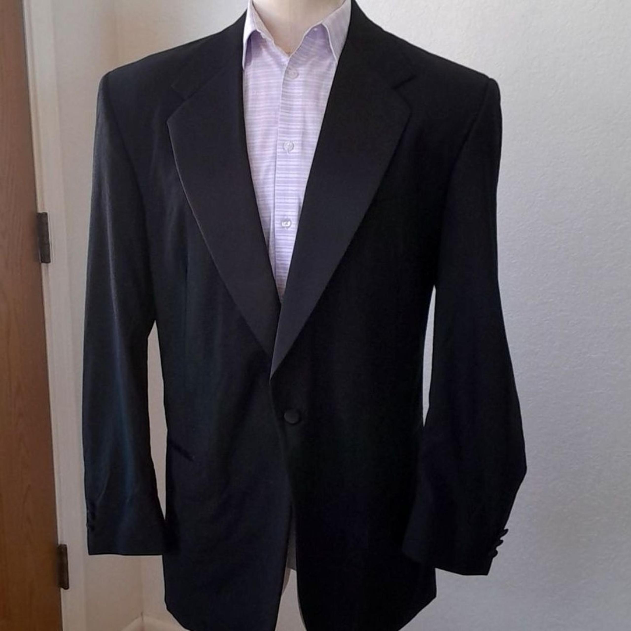 Giorgio Bissoni Wool Tuexdo SZ 48 Long