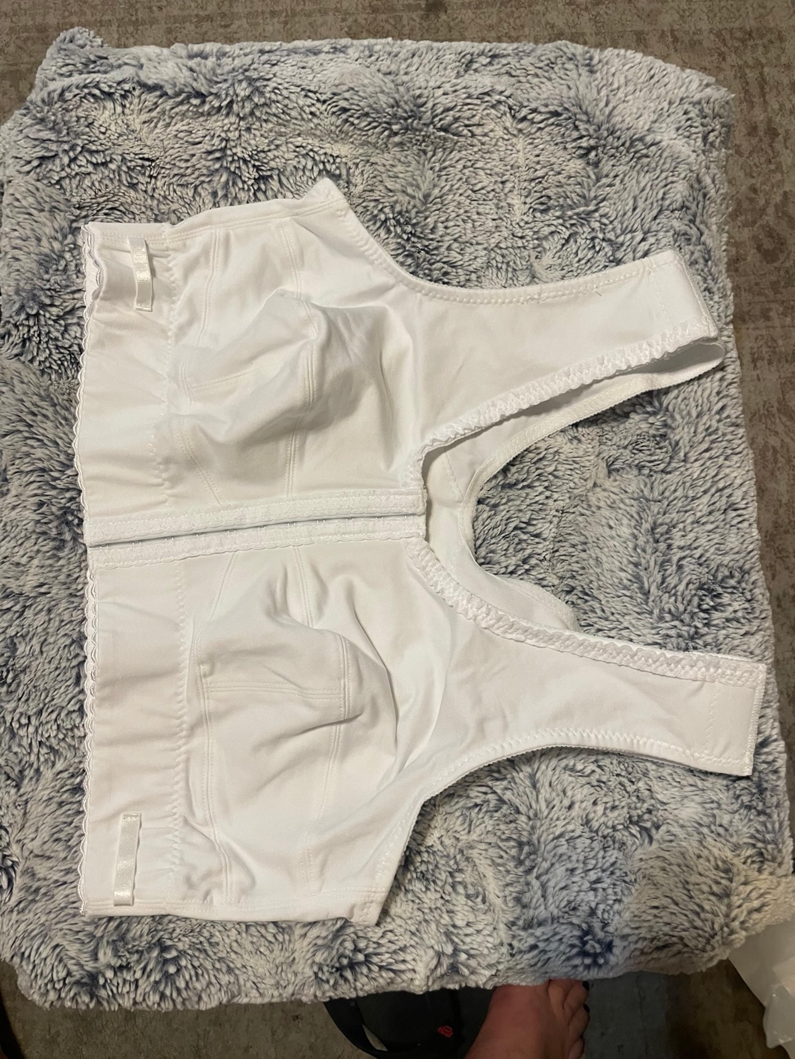 Post surgical mammary compression bra