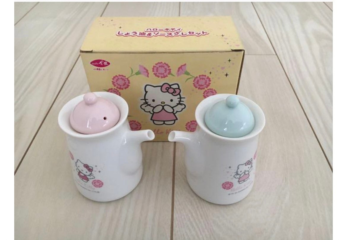 Hello Kitty Angel saucer set pot- 2004