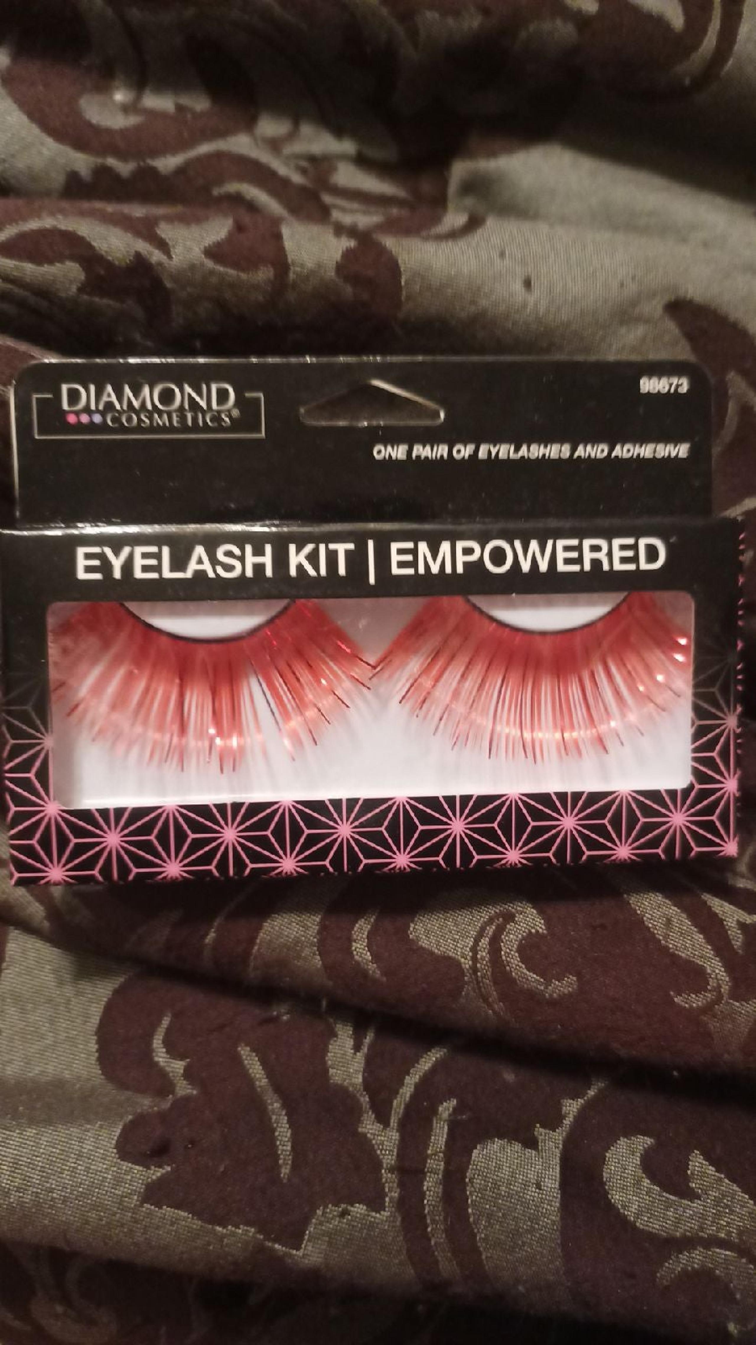 Eyelash kit