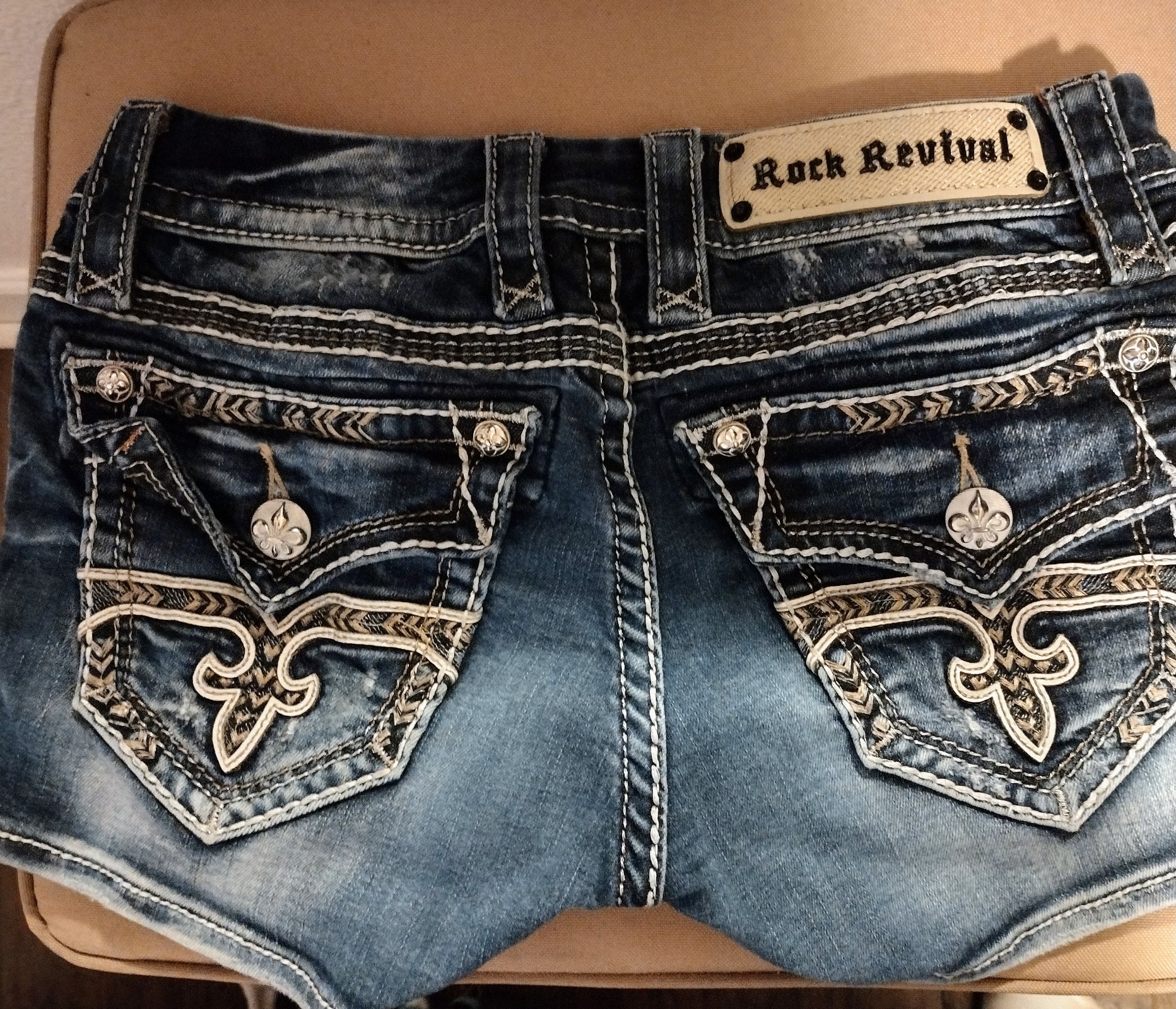 Rock revival distressed short shorts